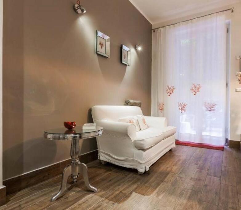 Lily'S - Near Harbor And Downtown With Terrace - Italy Flat Vacation Apartment Genova Exterior foto