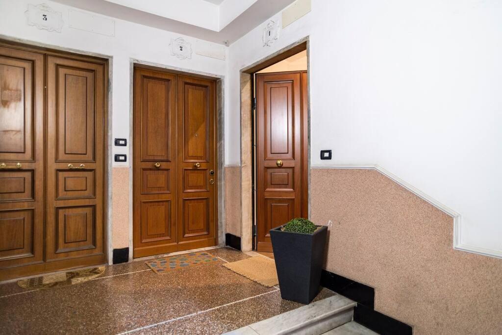 Lily'S - Near Harbor And Downtown With Terrace - Italy Flat Vacation Apartment Genova Exterior foto